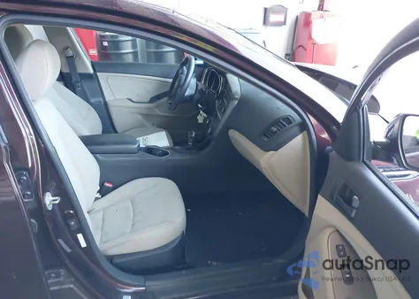 2014 Kia Optima Lx z USA, uszkodzony, nr VIN 5XXGM4A77EG268801